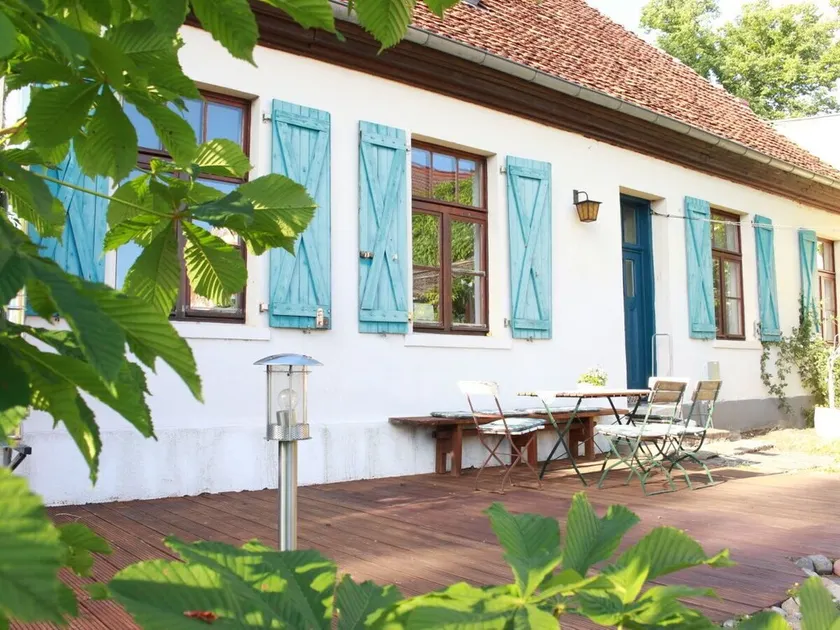 Former farmhouse with artistic ambience, sauna and whirlpool  - Image 1