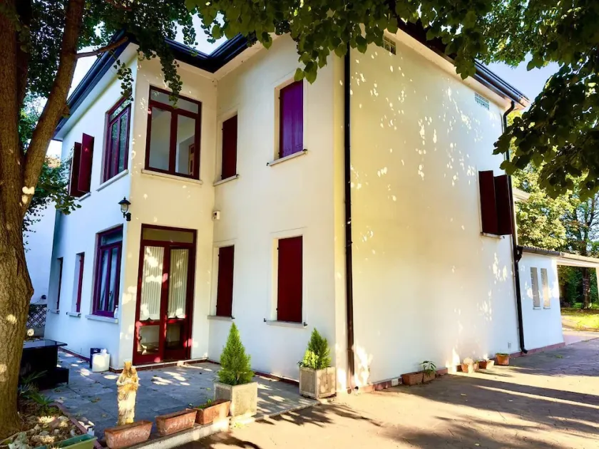 VILLA NAKHIL - Image 1