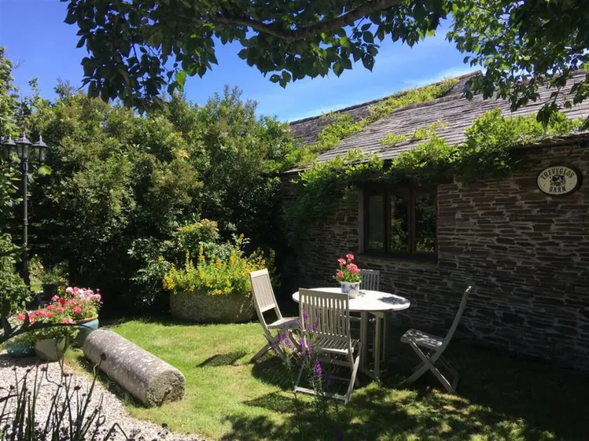 Treveglos Barn near Harlyn Bay and Padstow. - Image 1