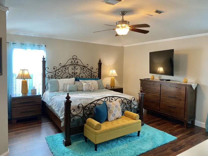 Spacious 4BR 2-Story North Houston Vacation Rental - Image 1