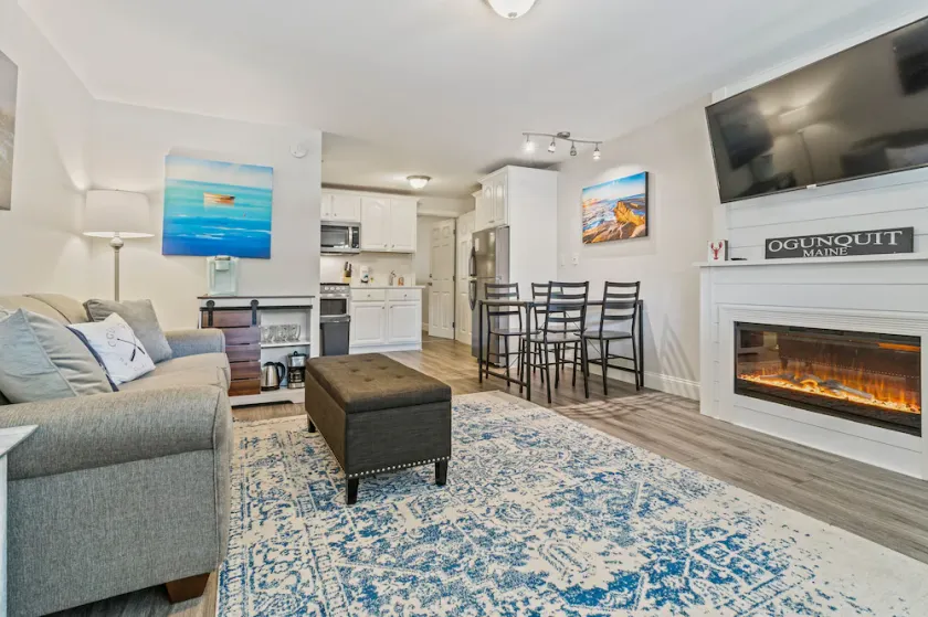 Lovely 1br Condo with indoor outdoor pool walkable to Perkins Cove and town! - Image 1