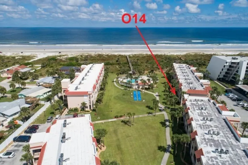 St. Augustine Beach, Florida: 2 bed/2 bath (Beachfront PetFriendly Free Parking) - Image 1
