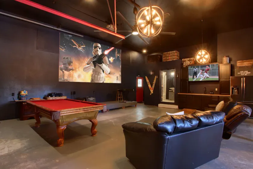 Summer@BOM, Yosemite\\BassLake, Sleeps 22, hottub, Pool\\Movie\\Game\\Billiards\\Play - Image 1