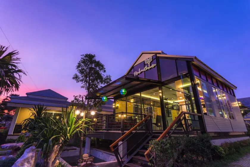 Palmchwa Resort - Image 1