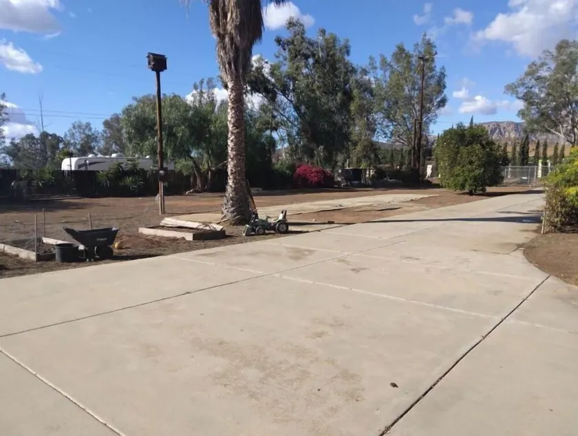RV hookup space for rent - Image 1