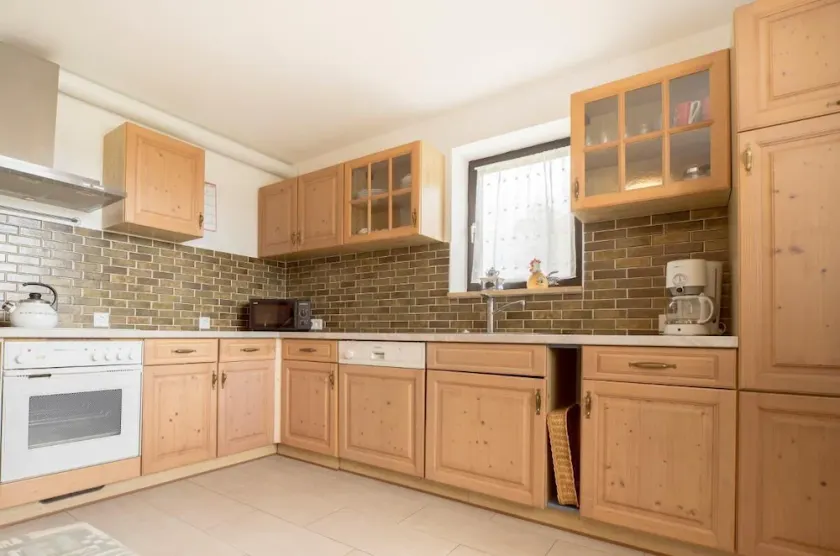 Gemütliche Ferienwohnung mit wunderschönem Panoramablick - Image 1