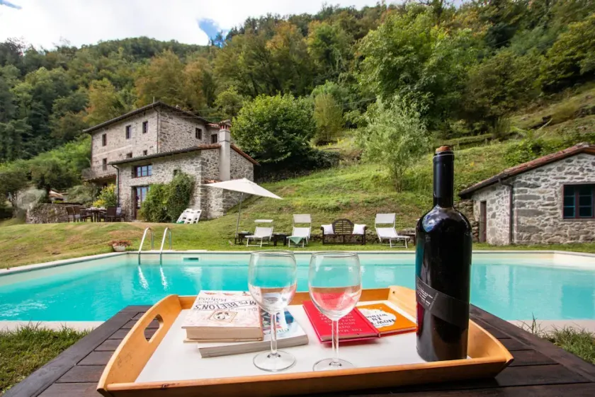 Fantastic family villa with pool.... - Image 1