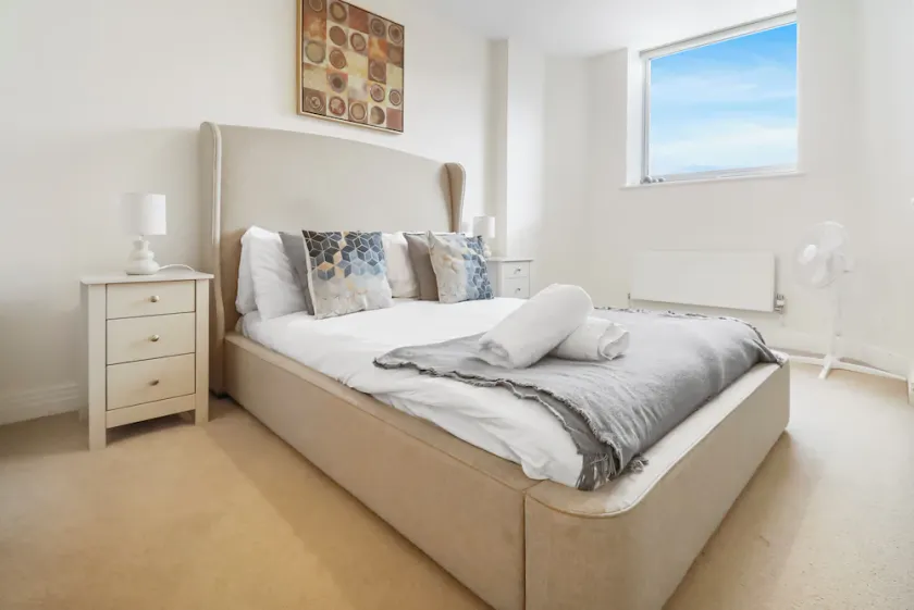 ✨Contemporary 2 Bedroom in the heart of Stevenage - Fully Furnished✨ - Image 1