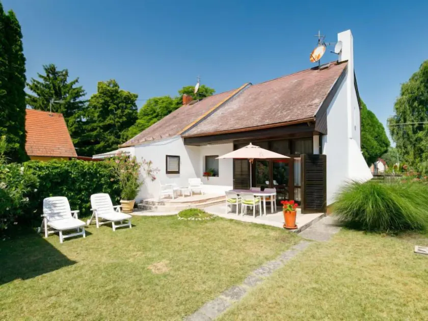 Casa di vacanze Suzy by Interhome - Image 1
