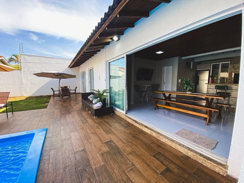 Casa com piscina 5 suites 1 quarto e AC - Image 1