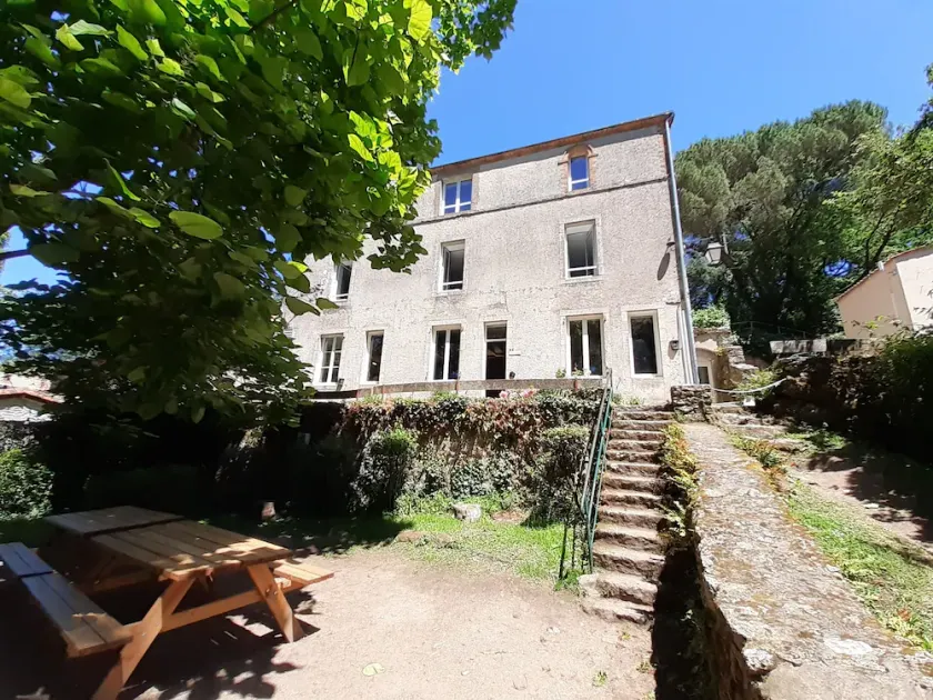 Logis group 30 pers. with room and garden by the river, near Clisson - Image 1