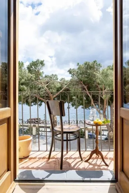 B&B Iancura - Image 1