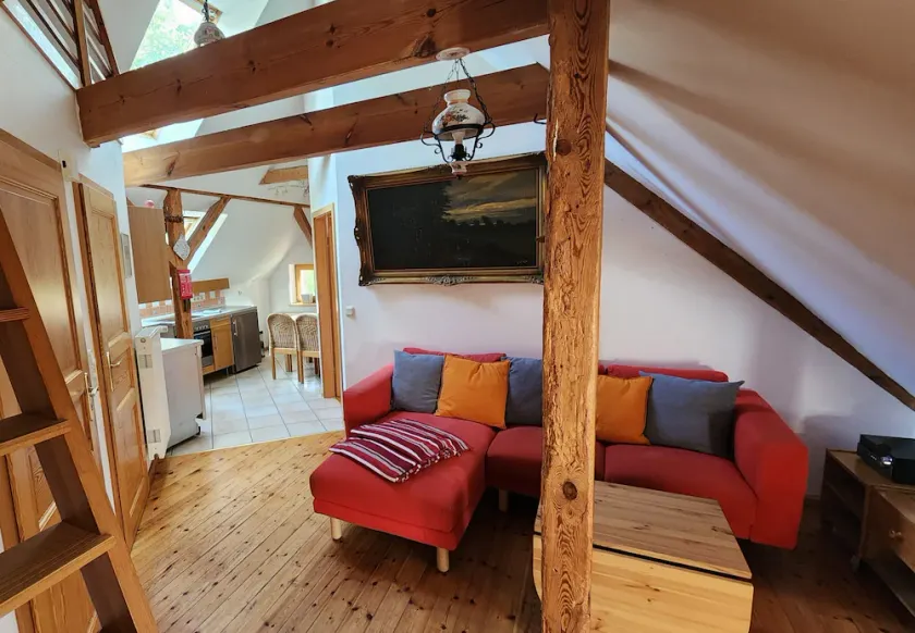 Gabled apartment in the Großmenow forester's lodge - Image 1