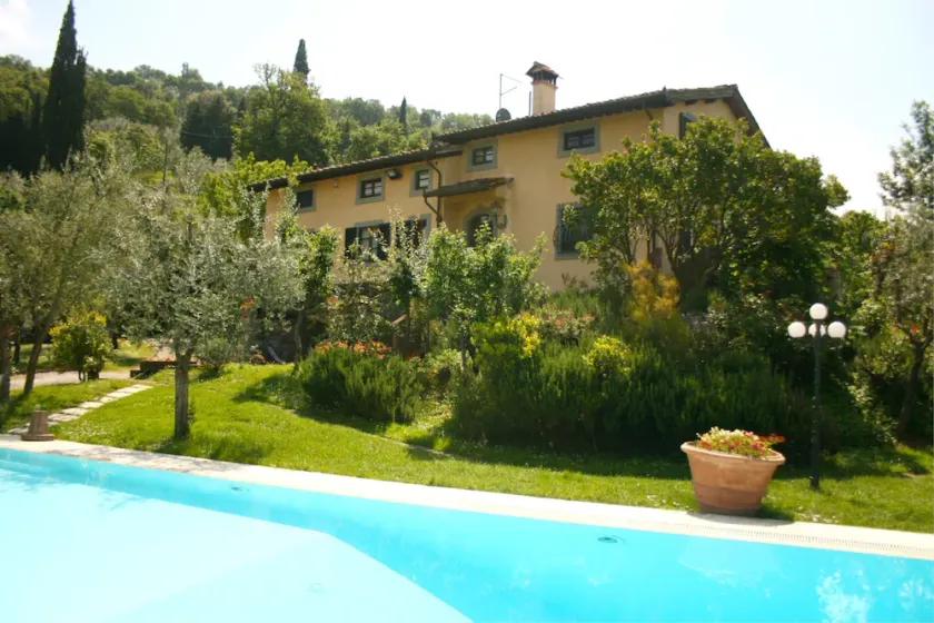 Private Villa with AC, private pool, WIFI, TV, terrace, pets allowed, parking, close to Arezzo - Image 1