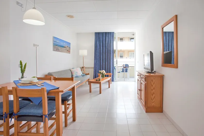 Appartement 'Apartamento Estándar' avec balcon, Wi-Fi et climatisation - Image 1