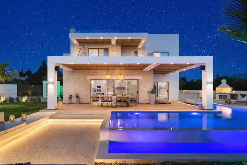 New-build Villa Riza Chania private pool and Roofgarden with jacuzzi - Image 1