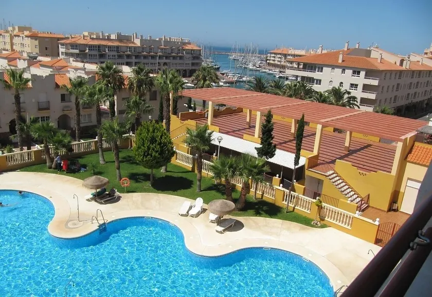 Fabulous sunny apartment - Image 1