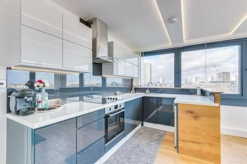 26 Penge House - Image 1