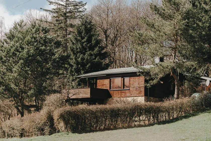Detached hunting lodge, quiet location on the edge of the forest, family-friendly, nature - Image 1