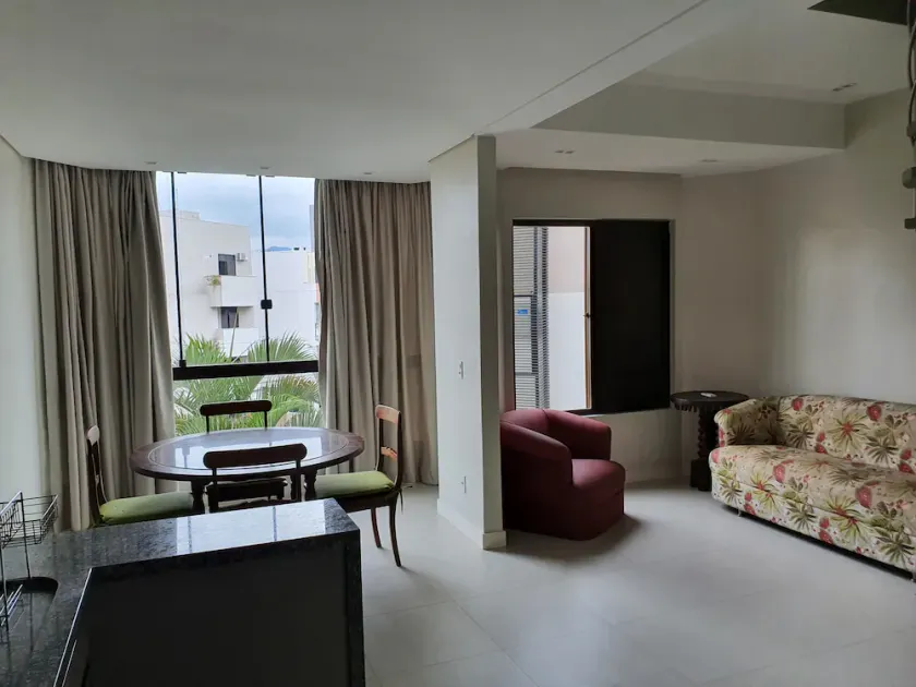 Triplex apartment, on the second block from the beach, in the center of Canasvieiras. - Image 1