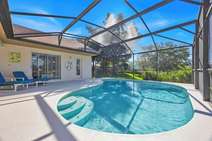 South sunny Pool | 6'6\" King | 500Mb WiFi | Disney-25m | Peaceful |Premier 9.8★ - Image 1