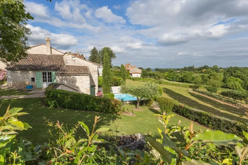 Laurel Rose - Three Bedroom Villa, Sleeps 6 - Image 1
