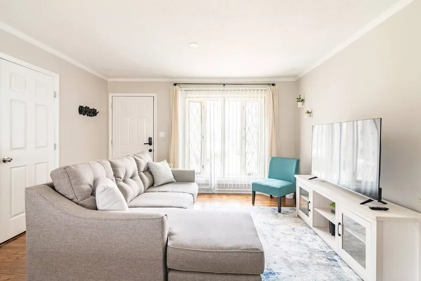 Cozy Charlotte Home 7 mins from UPTOWN!  - Image 1