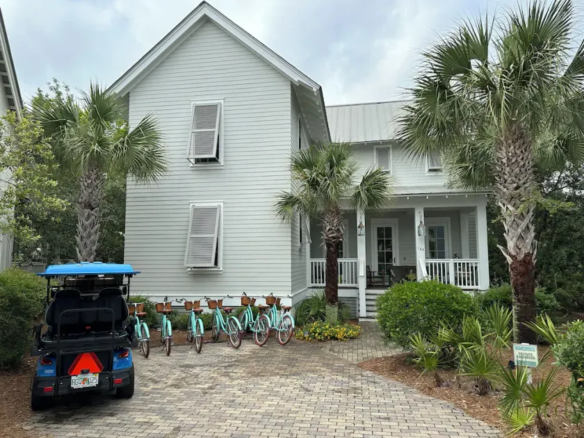Stunning 30A Home-Pool, Bikes, Golf Cart, Gas Grill, AC, 5 mins to the Beach - Image 1