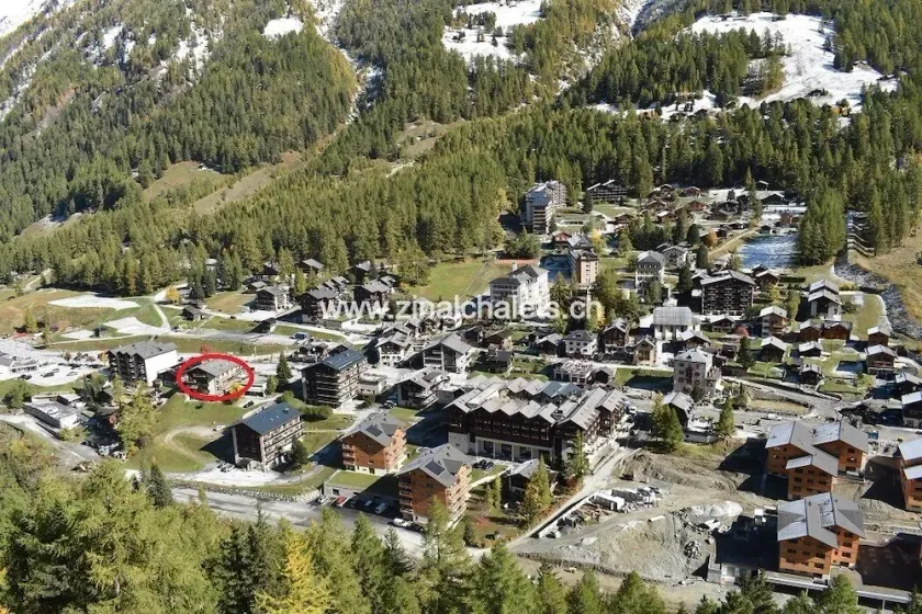 Appartment in a building in Zinal - 2 beds in the living room - kitchen - 1 shower/WC - TV broadcast - Image 1