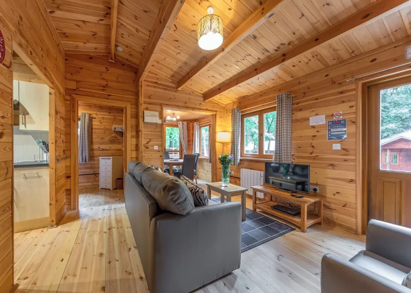 Woodland Park Lodges - Image 1