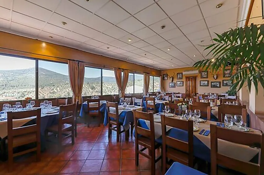 Hostal Alfonso XI - Image 1