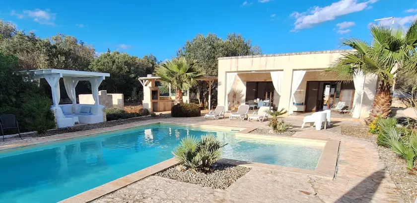 Villa moderne, piscine, véranda, cuisine extérieure supplémentaire, barbecue, double murs en pierre - Image 1