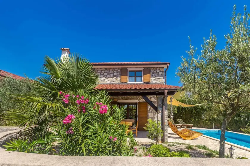 Ferienhaus BLUE IVY mit Swimmingpool - Image 1