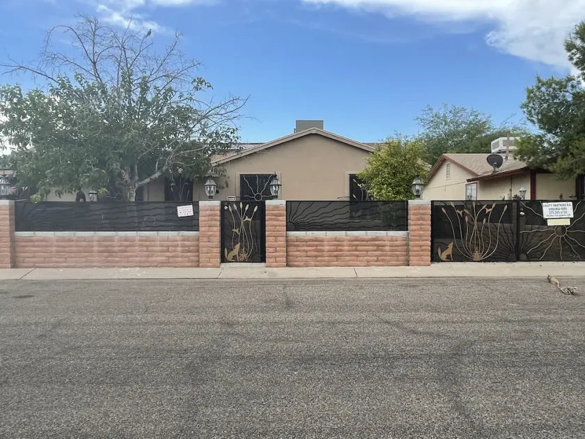 Beautiful 4bedroom and heated pool, great place for family gatherings! - Image 1