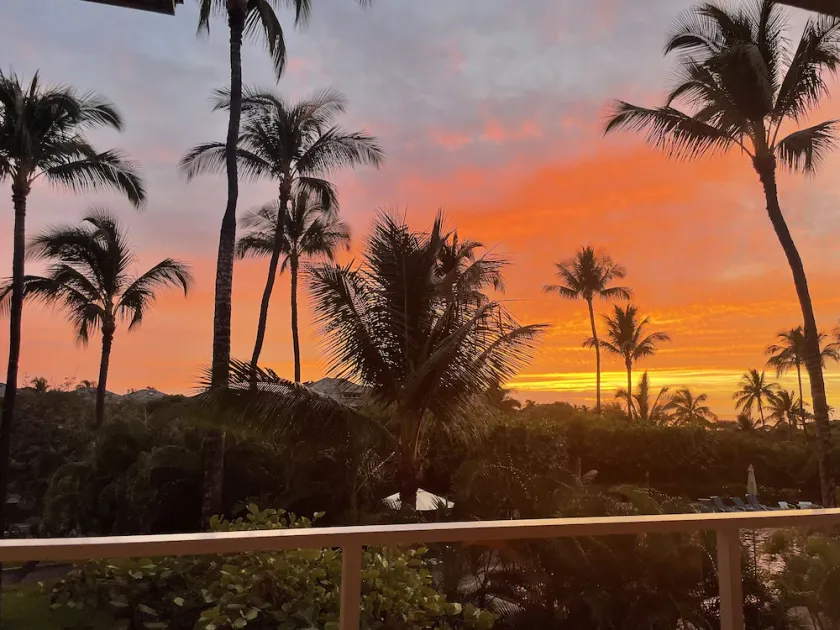 Amazing ocean and sunset views! Near beaches. gorgeous pool & spa. It’s the one! - Image 1