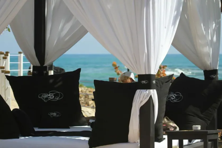 Luxury 4 bedroom Villas, All-Inclusive Resort Living Property overview - Image 1