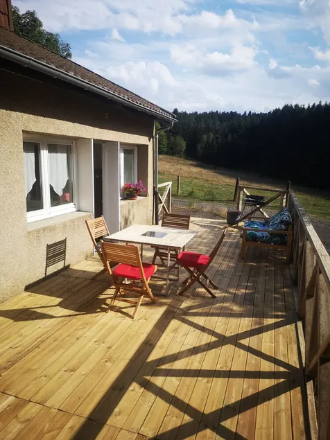 La Poupée Vacation Rental with Shared Pool  - Image 1
