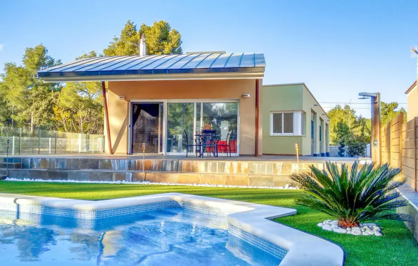Nice home in Cabra del Camp - Image 1