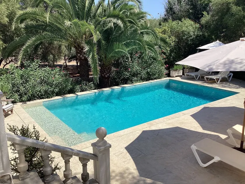 Privat villa med modne haver, 2 minutters gang fra sandstrand. - Image 1