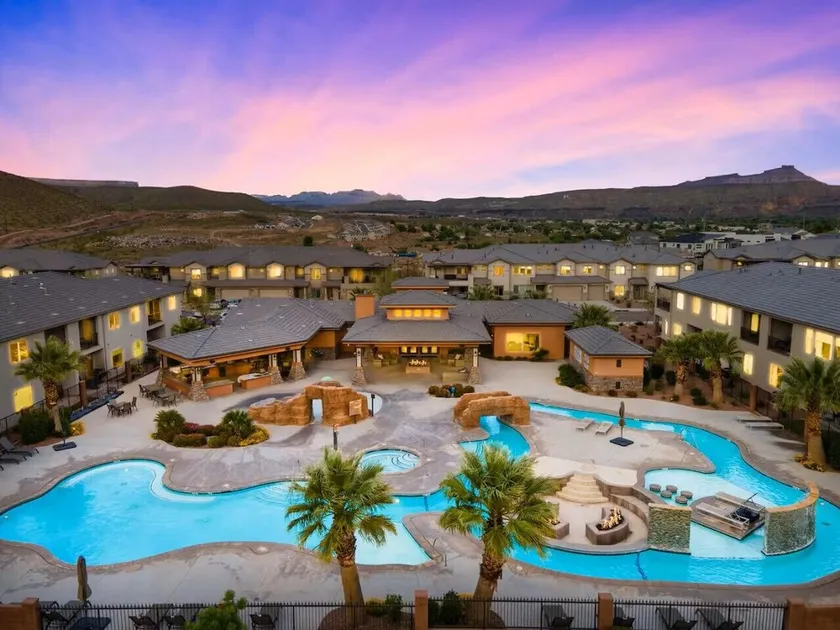 Zion Village Oasis by the Pool with Lazy River - Image 1