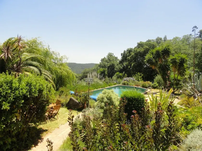 En Portugal, en el Algarve, Villa en Monchique, Piscina climatizada, Sauna. - Image 1