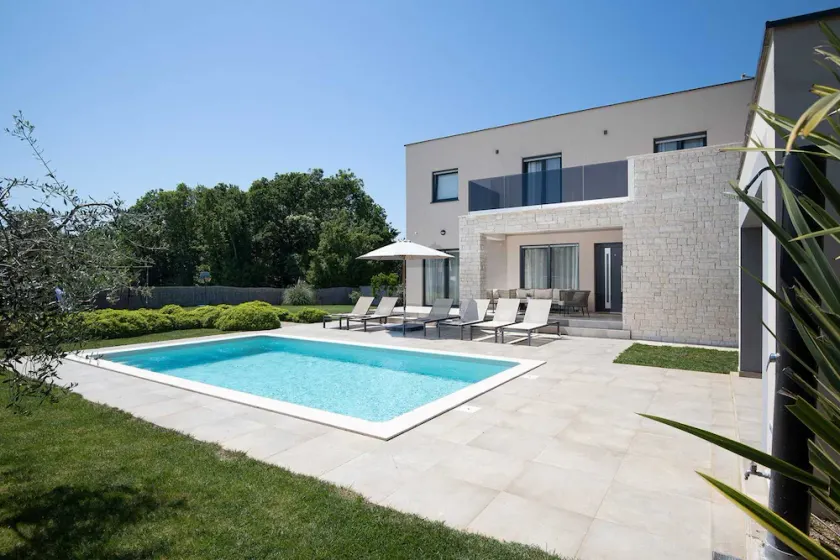 Villa Modesta mit Pool - Image 1