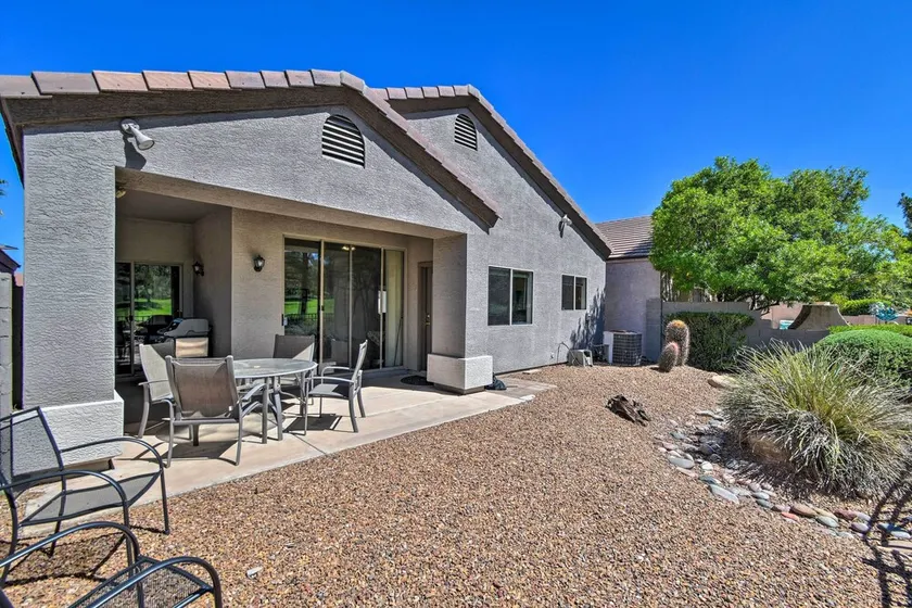 Gated Golf community, 3 Bedrooms-2 Bath, Central location, w/ views of South MTN - Image 1