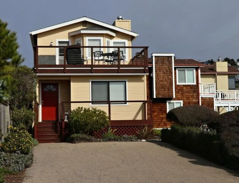 Great deck with gorgeous ocean view! - Image 1