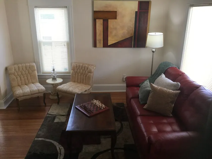 Victorian! Professionally Cleaned, Self Check In - Sleeps 10 - Image 1