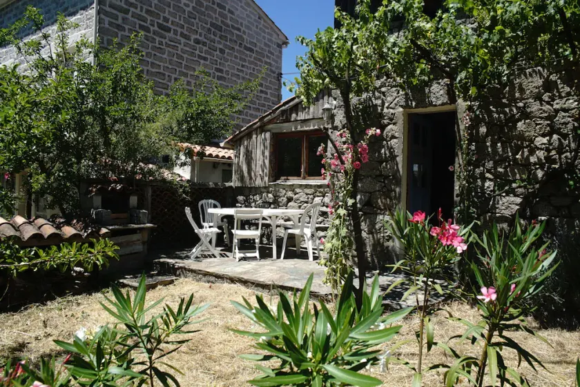 Casas de montanha típicas em uma pequena vila tranquila 30mn Ajaccio - Image 1