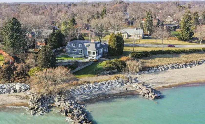  \"Lady Blue\" - Beach Home with Private Beach on Lake Michigan - “Lady Blue” - Image 1