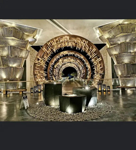 Upscale resort with 3 restaurants, 2 I formal bars and Infinite pool  - Image 1