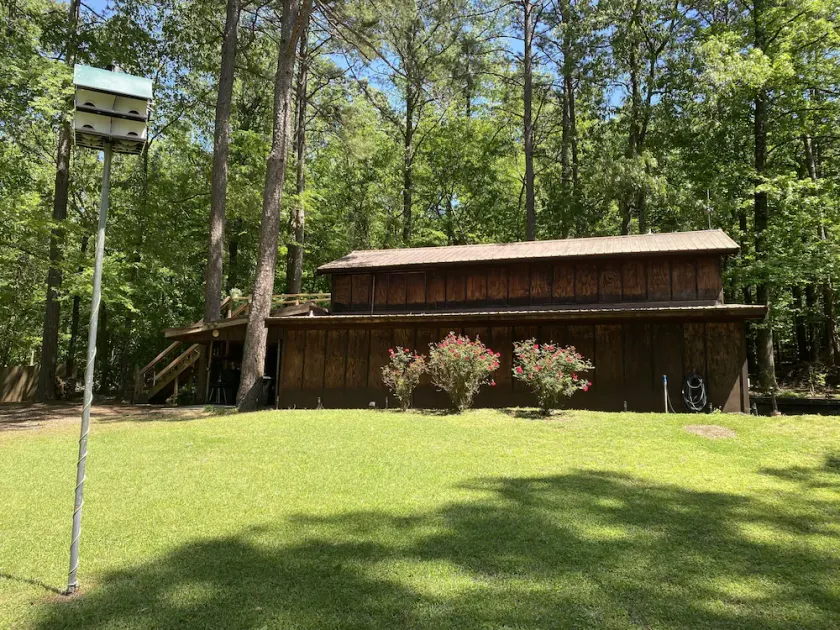 Cozy 2 BR with Rec room, 14 mi to downtown Hot Springs and 7 mi from I-30 - Image 1