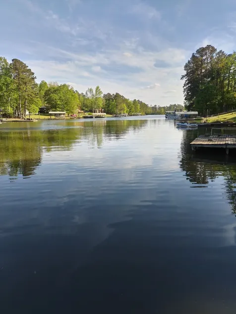 Beard Bungalow: Lakefront Home on Lake Greenwood - Cross Hill, SC - Image 1